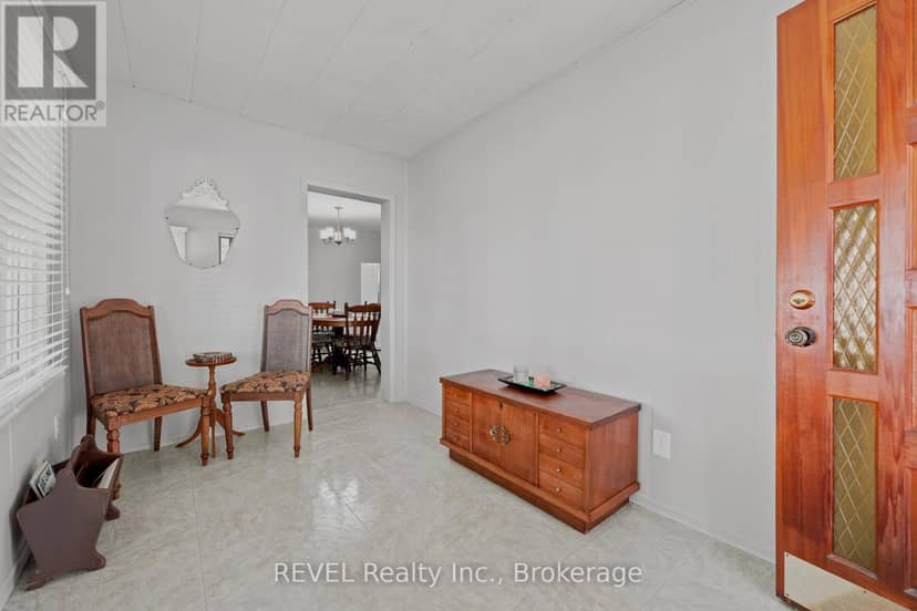 92 Saint Arnaud Street — photo 10 of 36