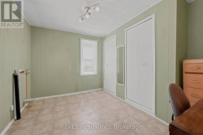 92 Saint Arnaud Street — photo 19 of 36