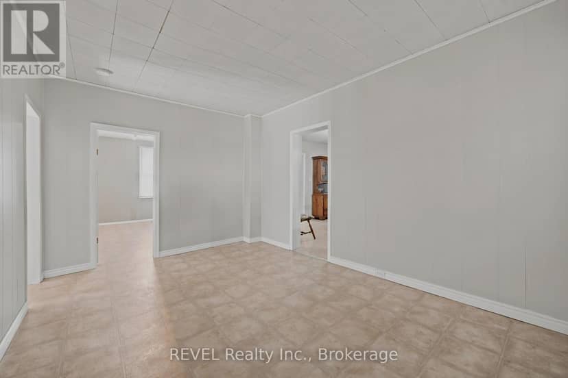 92 Saint Arnaud Street — photo 20 of 36