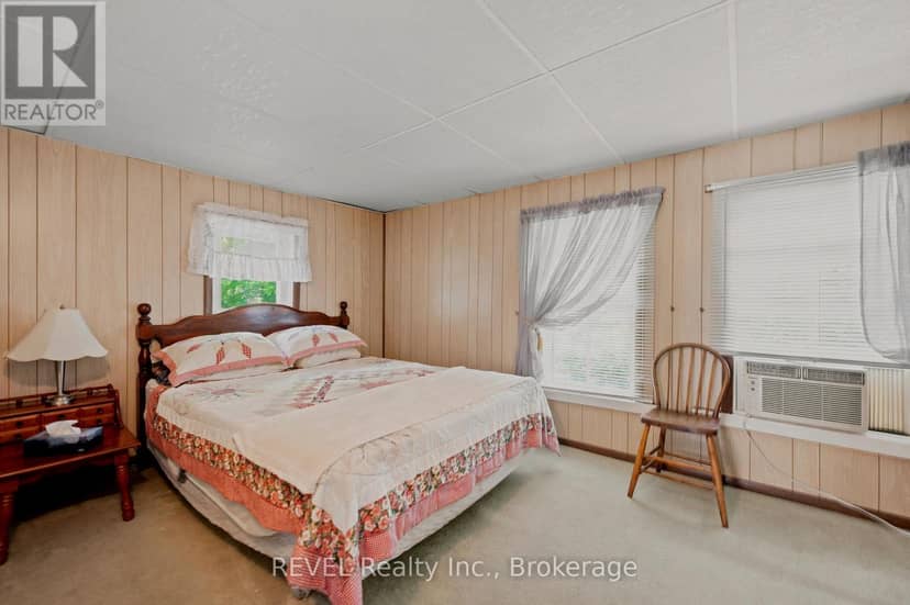92 Saint Arnaud Street — photo 24 of 36