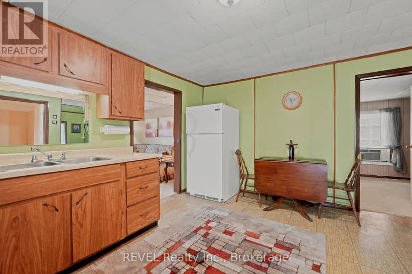 92 Saint Arnaud Street — photo 26 of 36