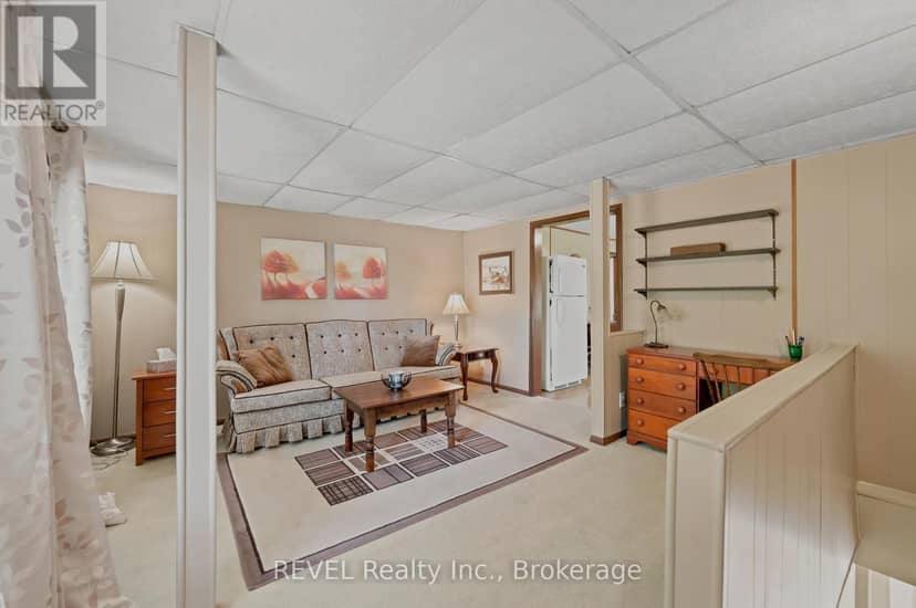 92 Saint Arnaud Street — photo 32 of 36