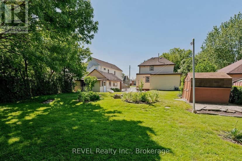 92 Saint Arnaud Street — photo 7 of 36