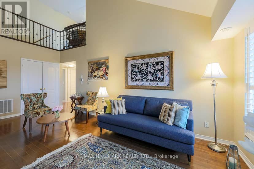 24 - 649D Warden Avenue — photo 2 of 21