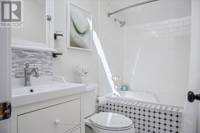 489 Rebecca Street — photo 35 of 40
