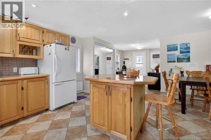 20 Woodland Boulevard — photo 12 of 40