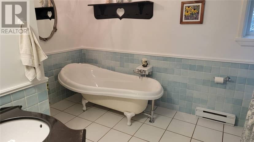102 A Water St — photo 15 of 32