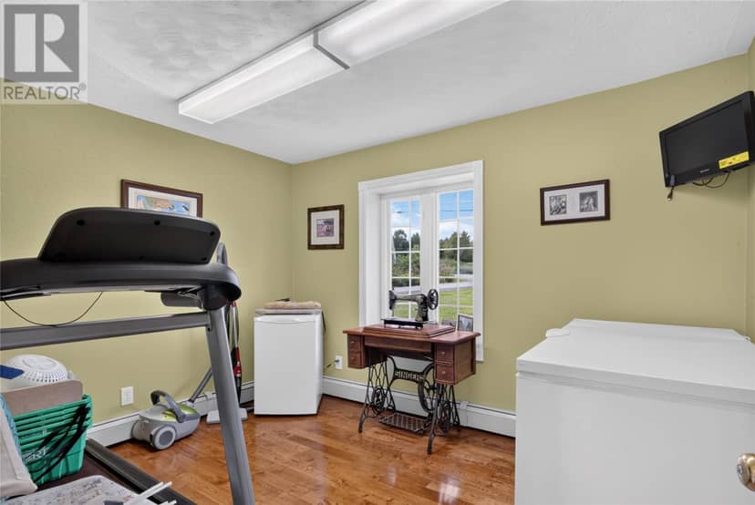 380-380A Gander Bay Road — photo 6 of 40
