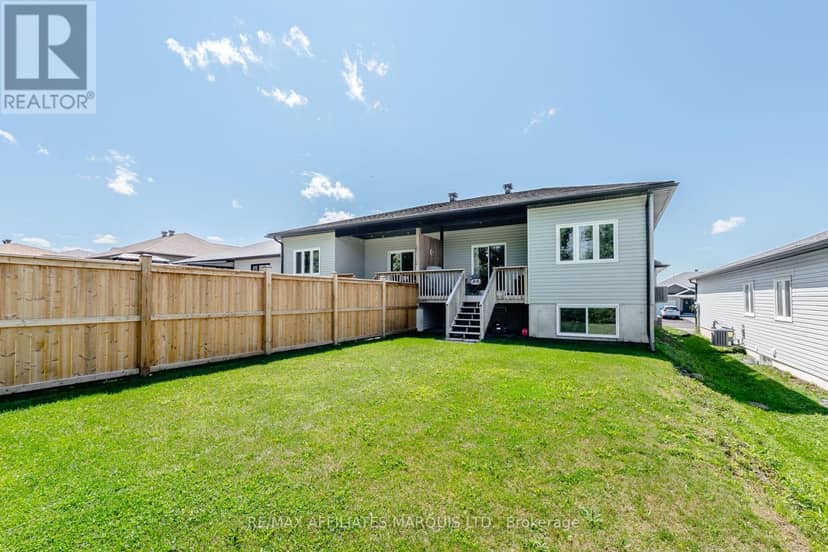 2389 Watson Crescent — photo 31 of 39