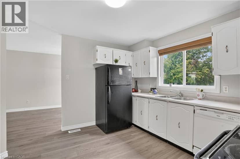 60 ELMSDALE Drive Unit# 66 — photo 10 of 40