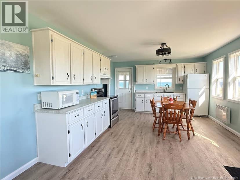 17 North Bayview Road — photo 9 of 34