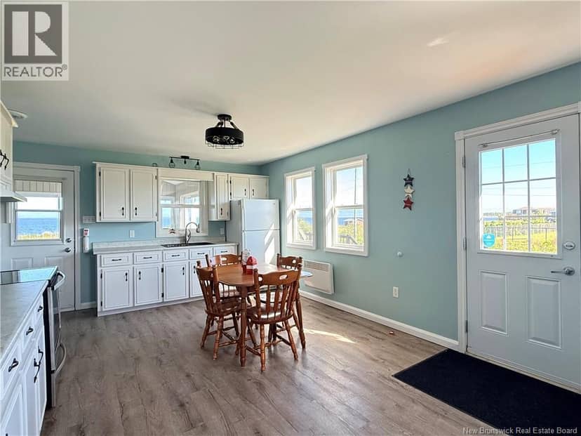 17 North Bayview Road — photo 10 of 34