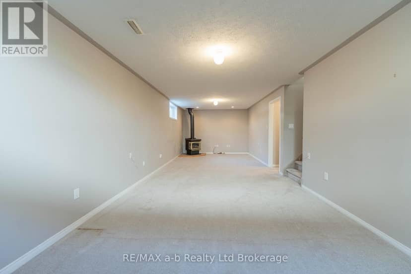 44 Beech Boulevard — photo 25 of 39