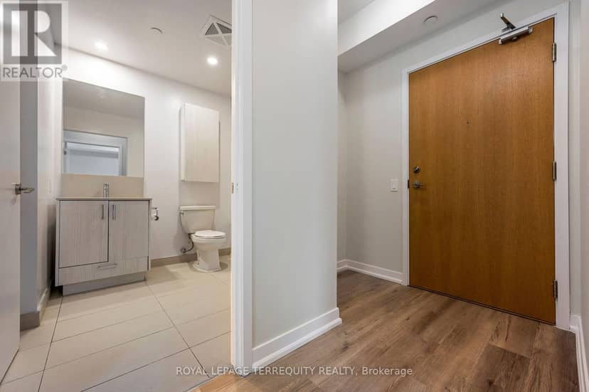 804 - 1787 St Clair Avenue W — photo 17 of 38