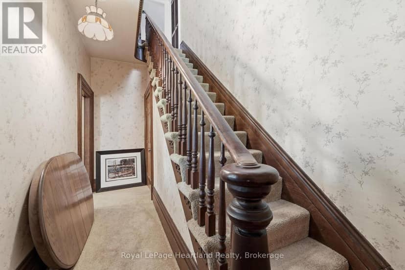 38904 Londesboro Road — photo 21 of 40