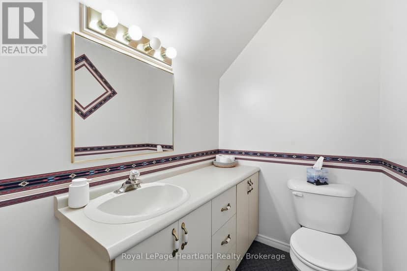 38904 Londesboro Road — photo 29 of 40