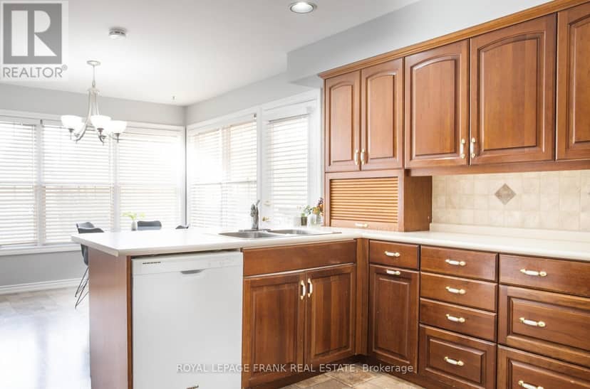 312 Cumberland Court — photo 10 of 40