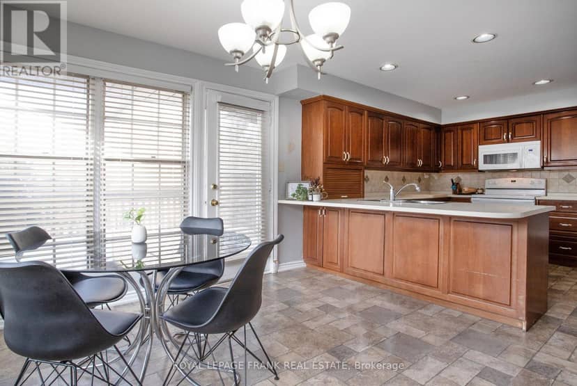 312 Cumberland Court — photo 11 of 40
