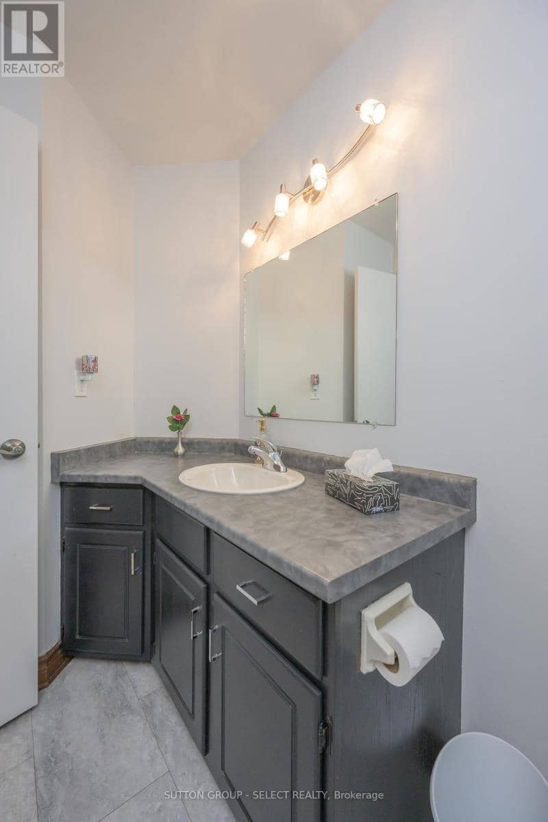 260 Village Green Avenue — photo 22 of 39