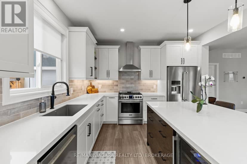 3549 Canfield Crescent — photo 8 of 38