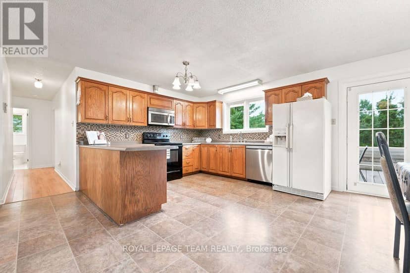 13 Springfield Drive — photo 16 of 40