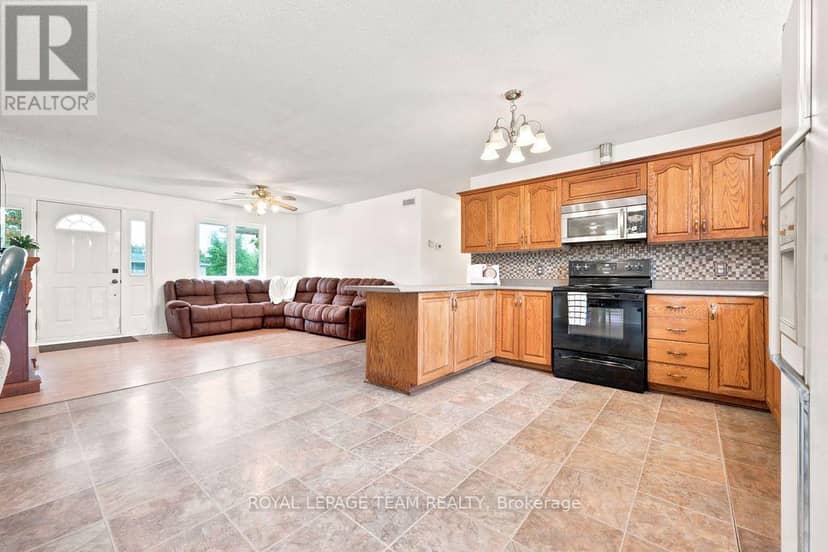 13 Springfield Drive — photo 17 of 40