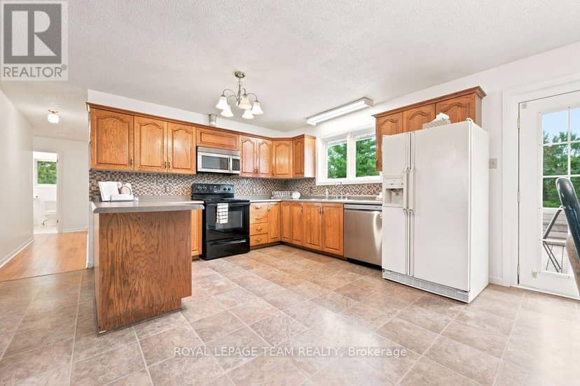 13 Springfield Drive — photo 19 of 40