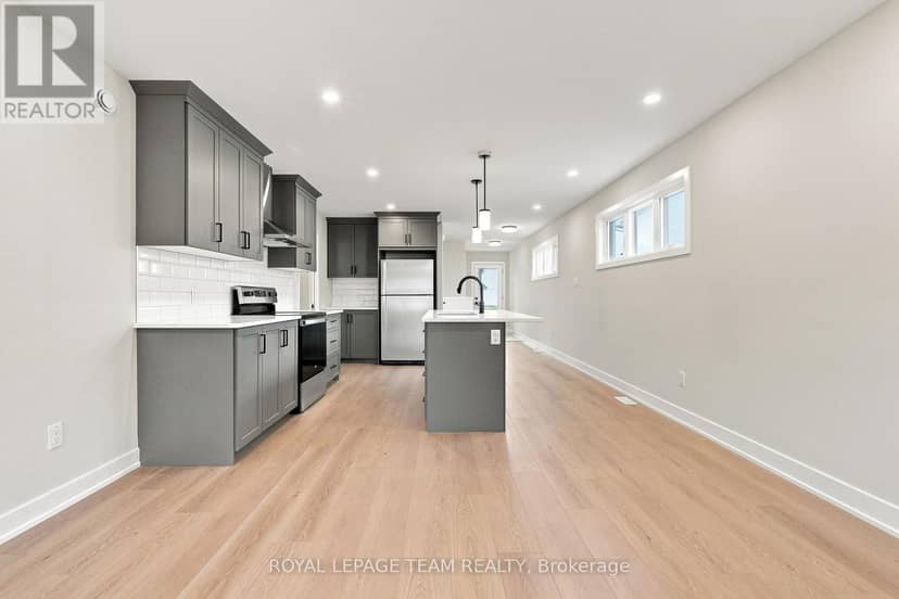 52 Whitcomb Crescent — photo 15 of 40