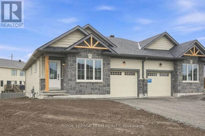52 Whitcomb Crescent, Smiths Falls, photo 2