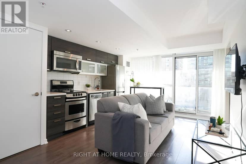 938 - 68 Abell Street — photo 13 of 34