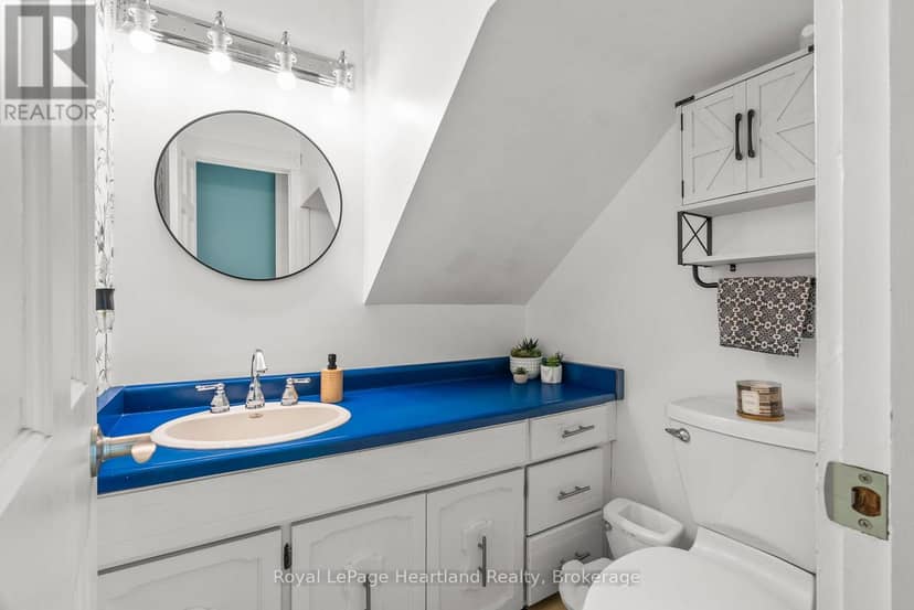 1047 Gibson Street — photo 22 of 40