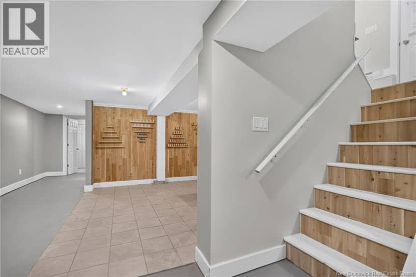 1042 Elmwood Drive — photo 38 of 40