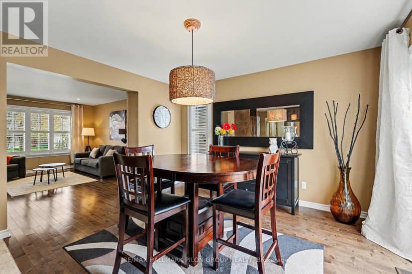26 Honore Crescent — photo 9 of 26