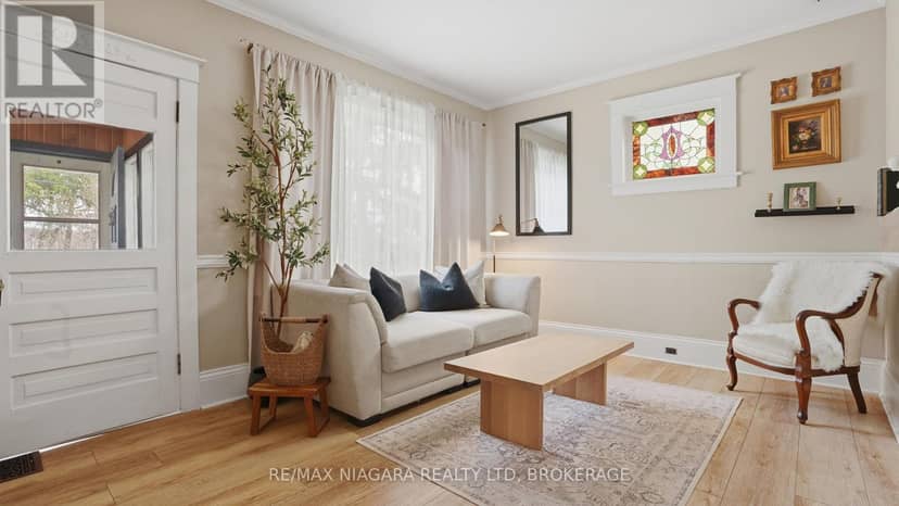 106 Colborne Street — photo 11 of 40