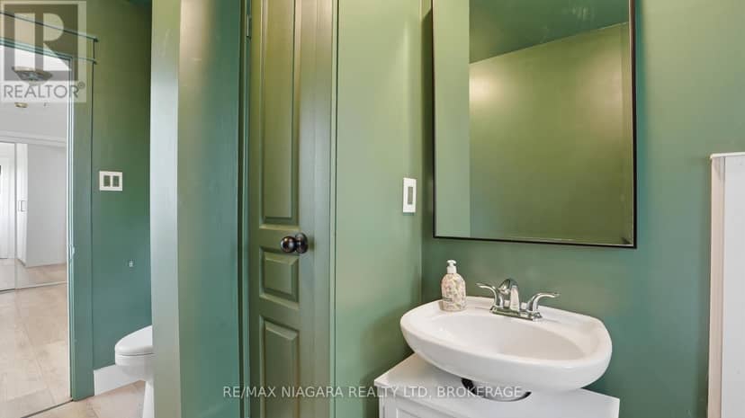 106 Colborne Street — photo 16 of 40