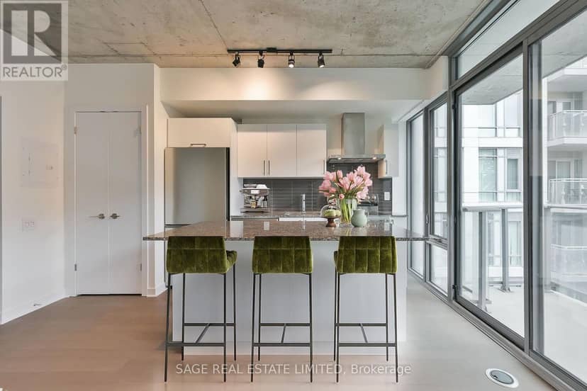 914 - 95 Bathurst Street — photo 5 of 17
