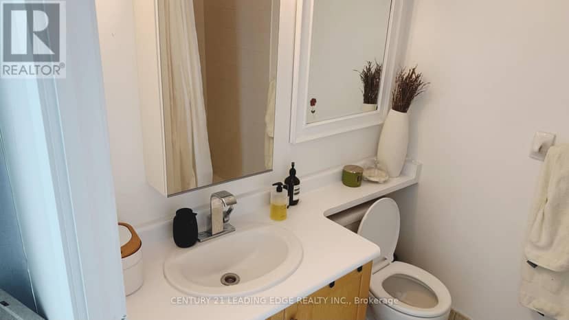 1821 - 650 Queens Quay W, Toronto, photo 7