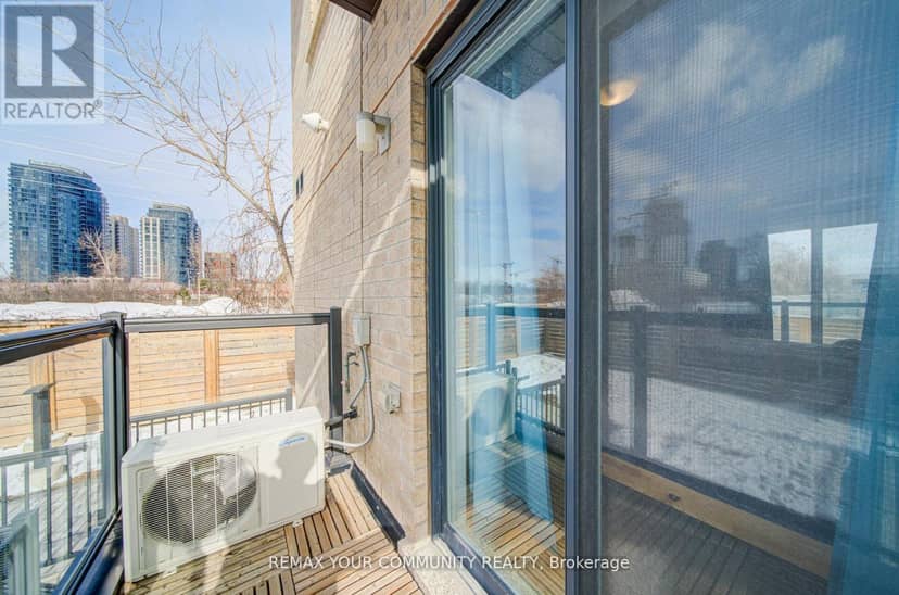 146 - 34 Fieldway Road — photo 23 of 36