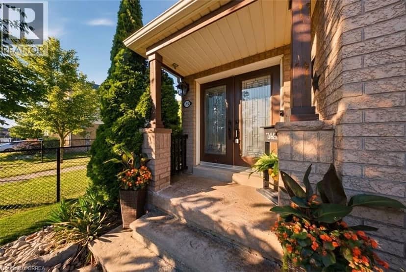 75 HUNTER Way, Brantford, photo 4