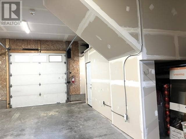 3327 Long Lake Road — photo 19 of 39