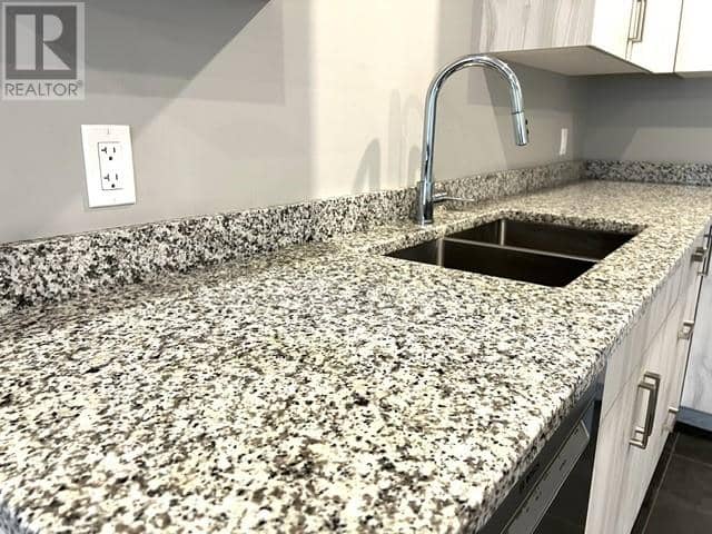 3327 Long Lake Road — photo 14 of 39