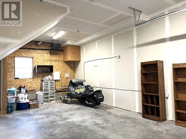 3327 Long Lake Road — photo 18 of 39