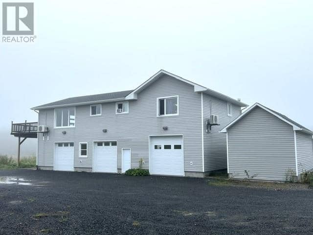 3327 Long Lake Road — photo 2 of 39