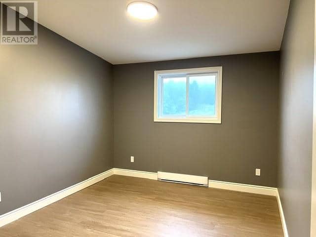3327 Long Lake Road — photo 9 of 39