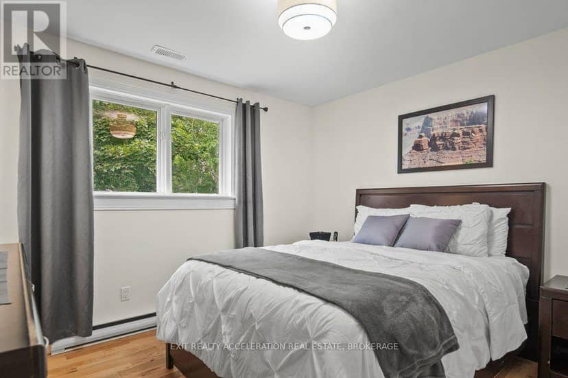28 Southcrest Drive — photo 16 of 40