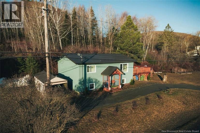 5722 Centrale Street, Lac Baker