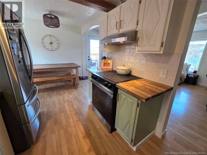 5722 Centrale Street — photo 11 of 40