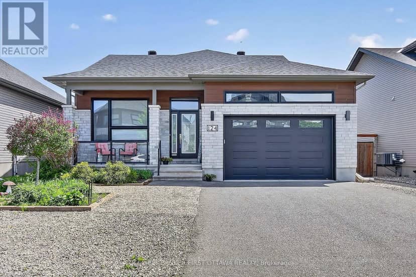 124 Lyon Street — photo 1 of 29