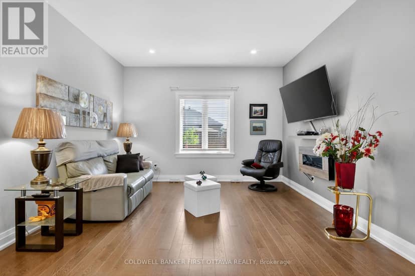 124 Lyon Street — photo 11 of 29