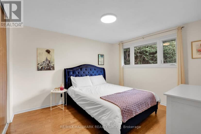 90 Chesterton Drive — photo 14 of 28